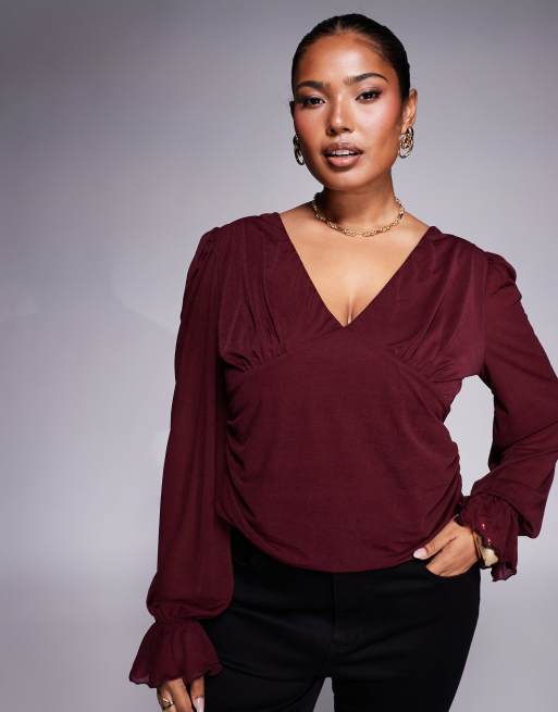 ASOS DESIGN Curve - Half doorschijnende top met lange mouwen en V-hals in bordeauxrood
