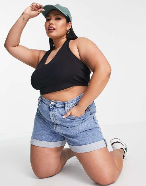 ASOS DESIGN Curve halter neck crop top in black