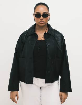 ASOS DESIGN Curve - Harrington-Jacke im Lederlook in Schwarz