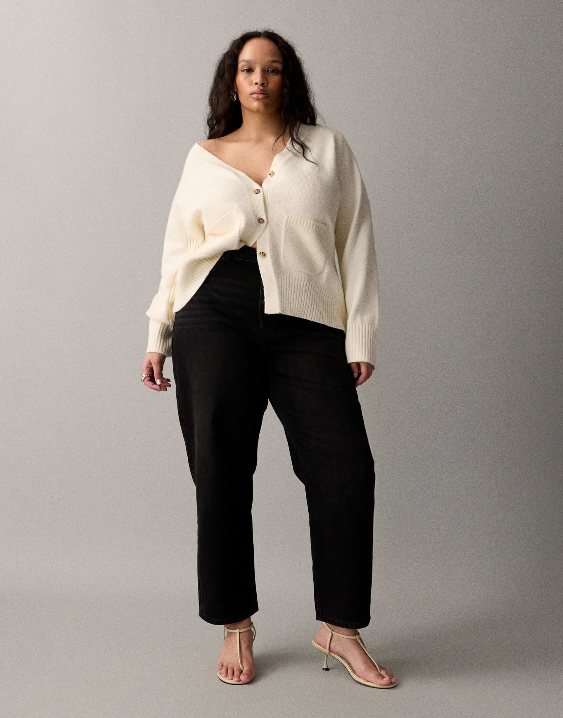 asos design curve high rise relaxed mom jeans in black