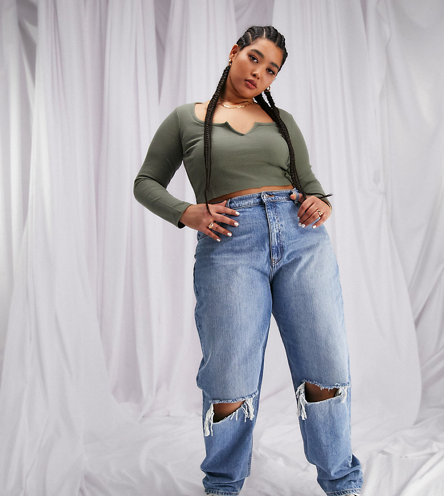 ASOS DESIGN Curve high waist ’slouchy’ mom jeans in stonewash with rips-Blue