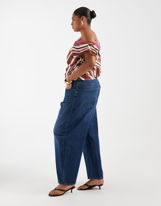 ASOS DESIGN Curve high waisted barrel leg jeans in dark wash blue, 2 of 5