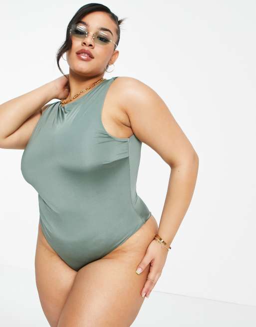 ASOS DESIGN Curve - Højhalset, tætsiddende badedragt i kakigrøn, 2 af 4