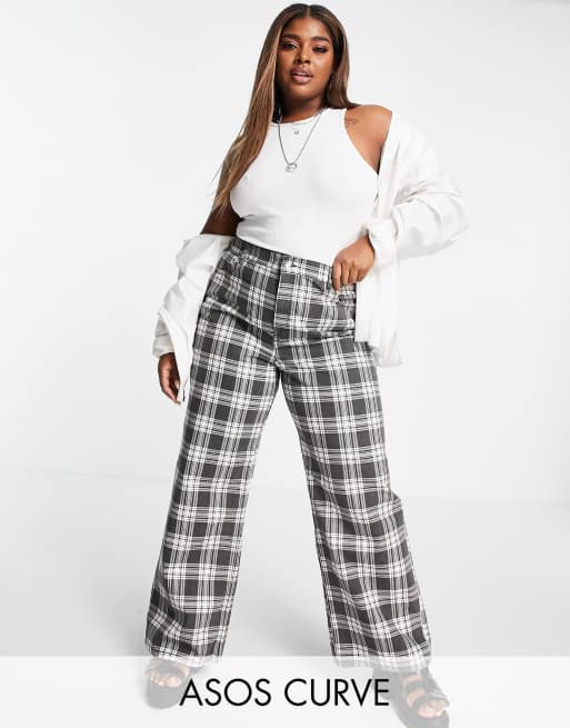 ASOS DESIGN Curve - Højtaljede afslappede dad-jeans i vasket tern med elastisk taljebånd bagpå