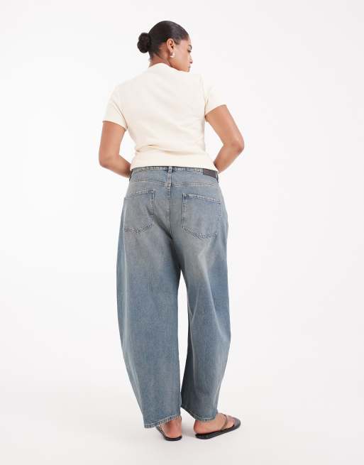 ASOS DESIGN Curve højtaljede barrel-leg jeans i vintagevask, 2 af 5