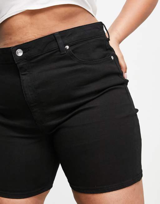 ASOS DESIGN Curve - Højtaljede skinny denimshorts med stretch i sort, 3 af 4