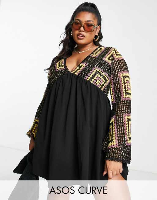 ASOS DESIGN Curve - Hæklet sort minikjole med ærmer med svaj