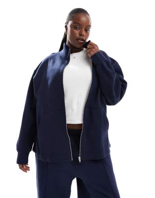 ASOS DESIGN Curve - Hochgeschlossene Sweatjacke in Marineblau mit durchgehendem Reißverschluss