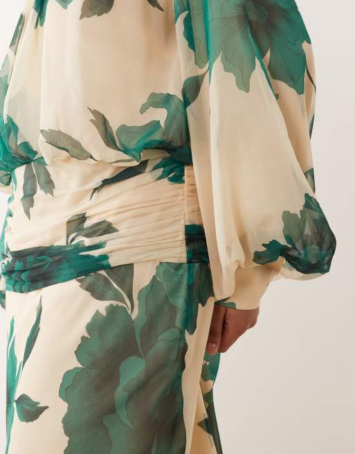 ASOS DESIGN Curve – Hochgeschlossenes, drapiertes Chiffon-Maxikleid mit grünem Blumenmuster und Bindeband am Hals, 3 von 4