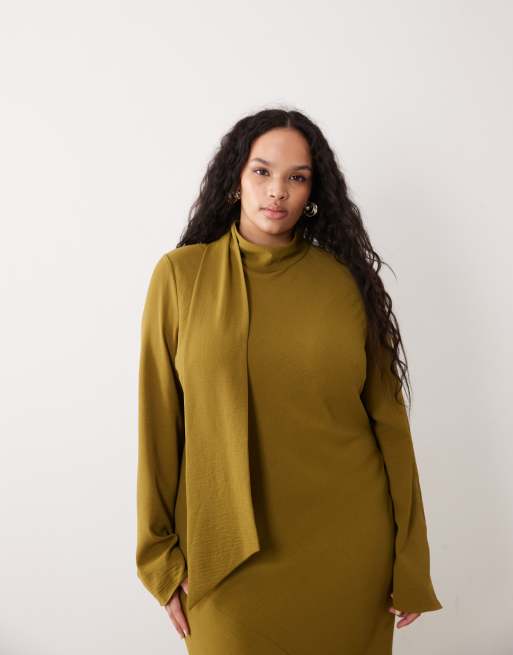 ASOS DESIGN Curve – Hochgeschlossenes Maxikleid in Olivgrün mit Schaldetail, 4 von 4