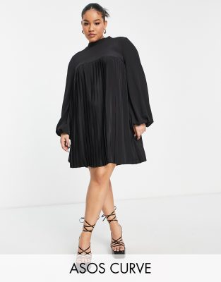 ASOS DESIGN Curve - Hochgeschlossenes, trapezförmiges Minikleid in Schwarz mit Plisseefalten