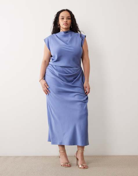 ASOS DESIGN Curve - Hoogsluitende midi-jurk van satijn met geplooid lijfje in blauw - view 1