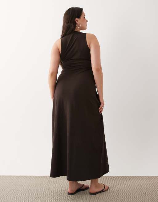 ASOS DESIGN Curve - Hybride maxi jurk met lage ronde hals in chocoladebruin, 4 van 4