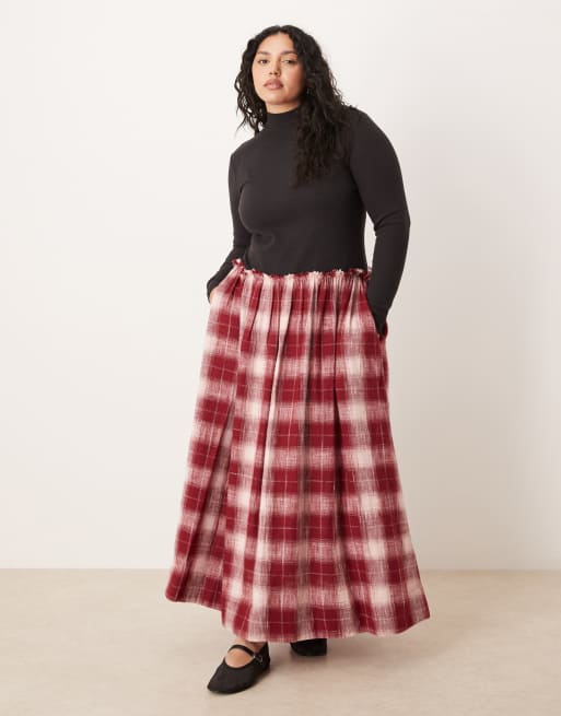 ASOS DESIGN Curve – Hybrydowa sukienka maxi z golfem, długim rękawem i spódnicą w czerwoną kratkę