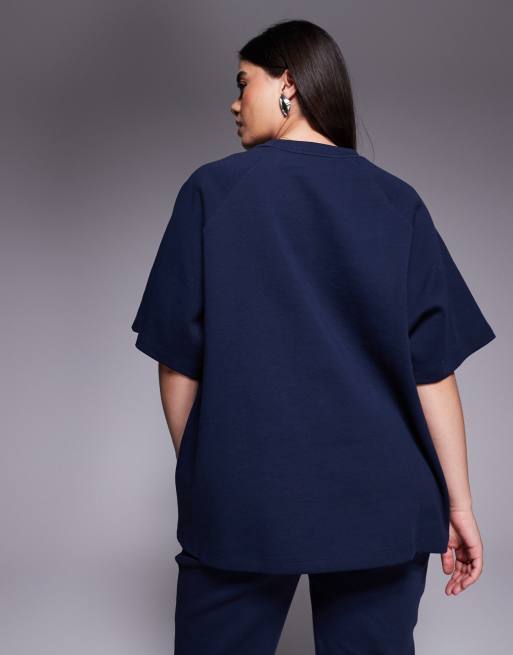 ASOS DESIGN Curve interlock raglan t-shirt in navy (part of a set), 3 of 4