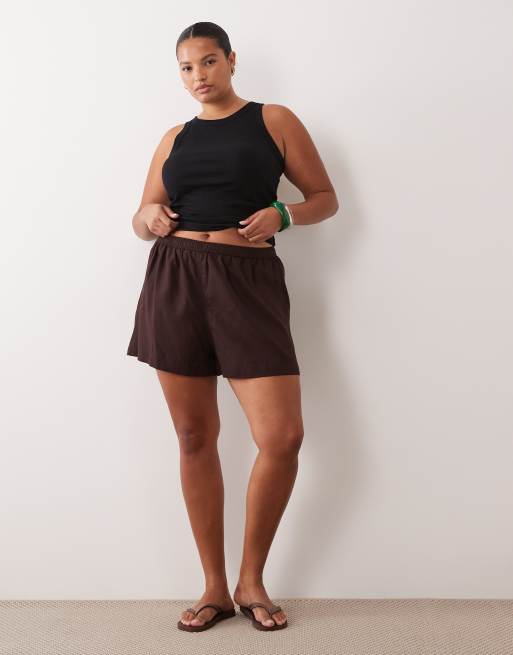 ASOS DESIGN Curve Ipanema sheer beach short with linen in chocolate, 5 of 5