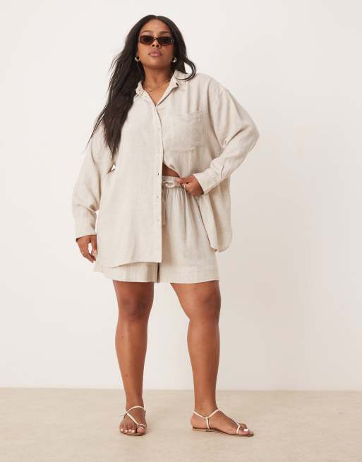 ASOS DESIGN Curve – Isabel – Mixa & matcha – Beige strandshorts i linnemix