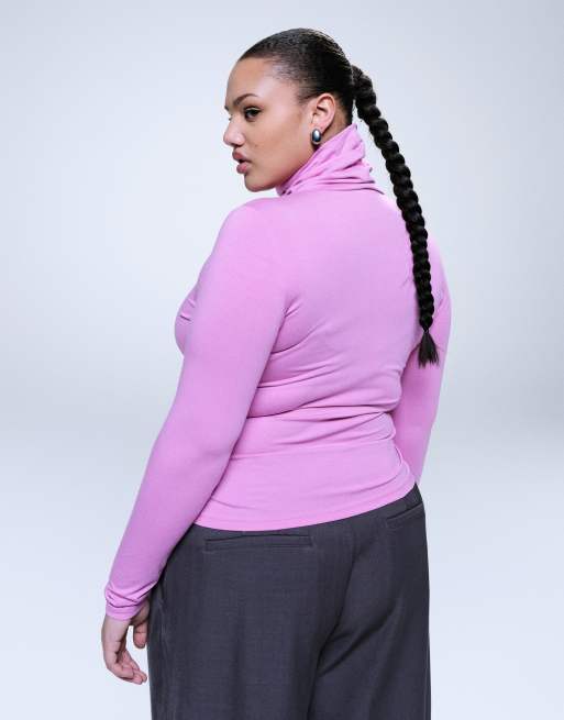 ASOS DESIGN Curve – Jaskraworóżowy przylegający top z odwijanym golfem, 2 z 4