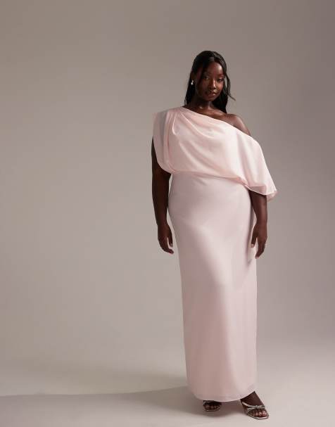 ASOS DESIGN Curve – Jasnoróżowa drapowana sukienka maxi dla druhny z krepy na jedno ramię - view 1