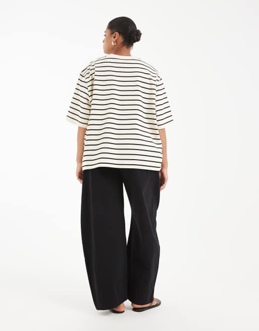 ASOS DESIGN Curve - Jean bouffant taille haute - Noir, 3 de 5