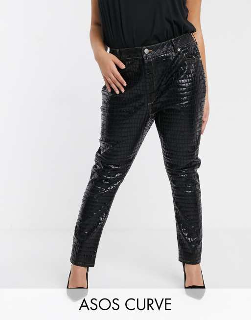 ASOS DESIGN Curve - Jeans met hoge taille en smalle pijpen in zwarte krokodillenprint met coating