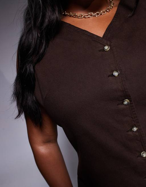 ASOS DESIGN Curve – Jeanskleid in Ecru mit V-Ausschnitt und durchgehender Knopfleiste, 2 von 4