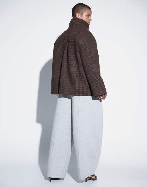 ASOS DESIGN Curve jogger met wijde pijpen in scuba-achtige stof met plooidetail in gemêleerd grijs, 4 van 5