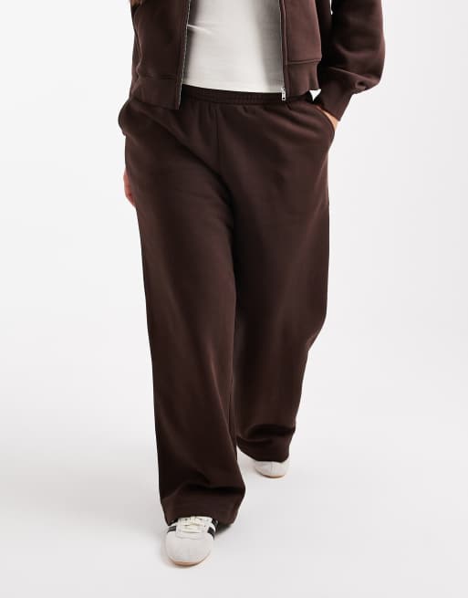 ASOS DESIGN Curve - Joggingbroek met wijde pijpen in chocoladebruin, 3 van 5