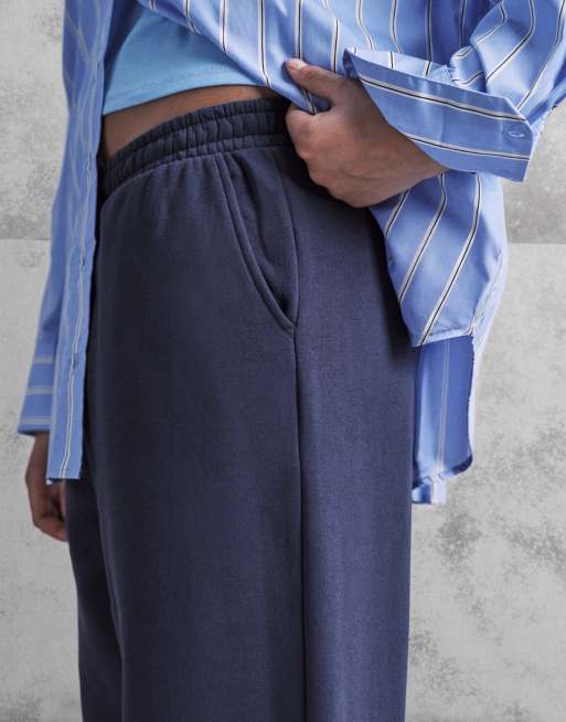 ASOS DESIGN Curve – Jogginghose in Marineblau mit weicher Innenseite und weitem Bein, 5 von 5