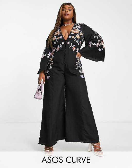 ASOS DESIGN Curve Jumpsuit in Schwarz mit V Ausschnitt Knopfleiste ausgestellten Armeln und Stickerei ASOS