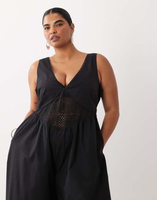 ASOS DESIGN Curve jumpsuit med hæklet taljepanel i sort, 2 af 4