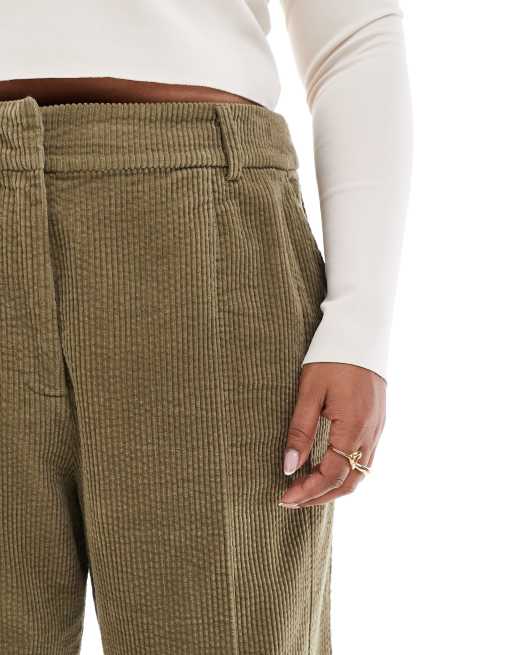 ASOS DESIGN Curve – Kakifärgade manchesterbyxor med dekorativ söm och flik , 3 av 5