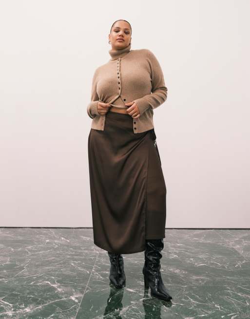 ASOS DESIGN Curve - Kamelbrun mellemtung figursyet top med høj hals - Del af sæt, 2 af 4