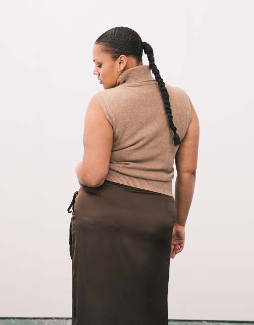 ASOS DESIGN Curve - Kamelbrun mellemtung figursyet top med høj hals - Del af sæt, 4 af 4