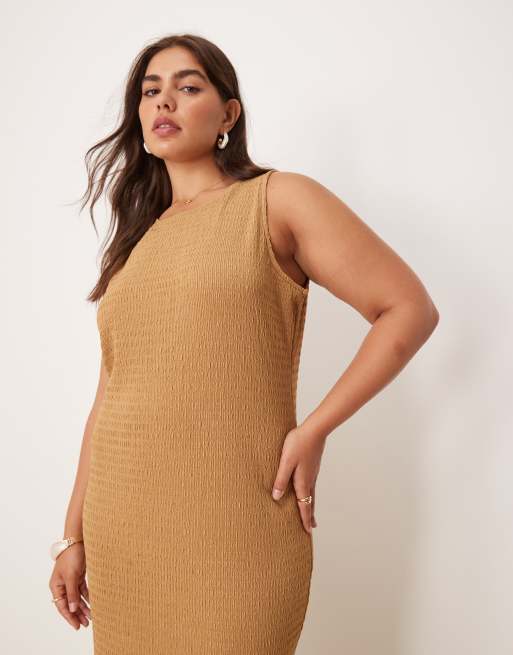 ASOS DESIGN Curve - Kamelbrun midikjole med racersnit og tekstur, 2 af 4