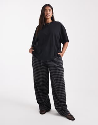 ASOS DESIGN Curve - Karierte Barrel-Schlupfhose in Schwarz und Grau mit Kordelzugbund, Kombiteil-Bunt