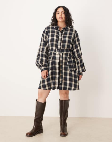 ASOS DESIGN Curve – Kariertes Mini-Hemdblusenkleid in Schwarz und Hellbraun mit Gürtel - view 1