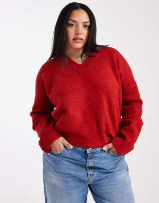 ASOS DESIGN Curve - Kastiger Strickpullover in Rot mit V-Ausschnitt