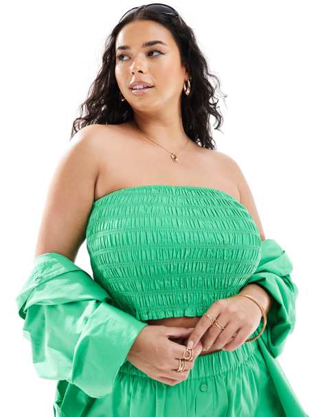 ASOS DESIGN Curve – Kaye – Grön smockad strandtopp i bomull med bandeauringning - view 1