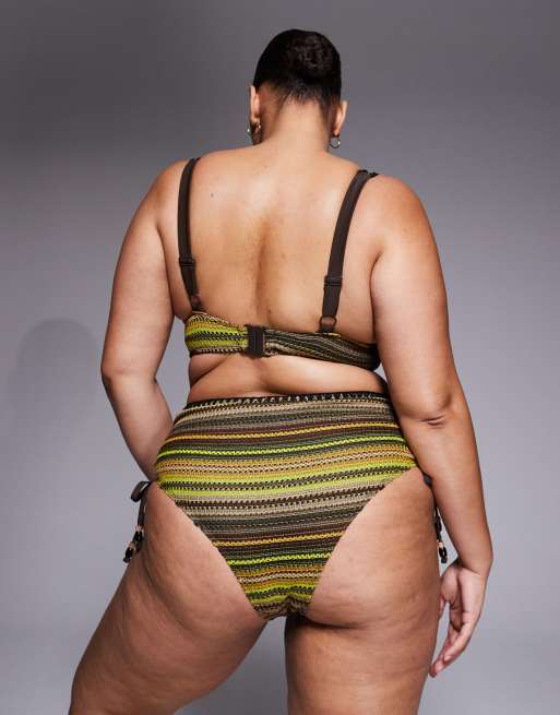 ASOS DESIGN Curve - Kenny Sierra - Hæklede bikinitrusser med høj talje og multifarvede striber samt bindebånd, 3 af 4