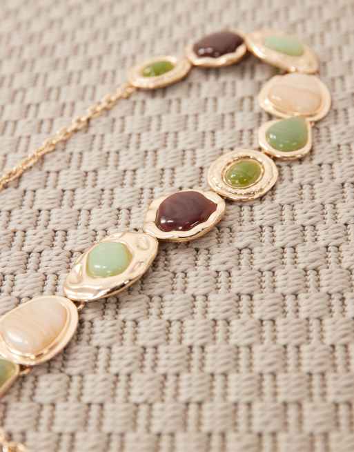 ASOS DESIGN Curve - Ketting-ceintuur met siersteentjes in goudkleur, 2 van 3