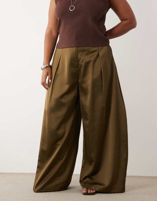 ASOS DESIGN Curve - Khaki skræddersyede bukser med brede ben i satin, 2 af 5