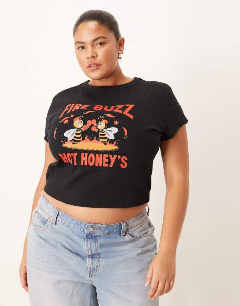 ASOS DESIGN Curve – Knapp geschnittenes T-Shirt in Schwarz mit Bienen-Print - view 1