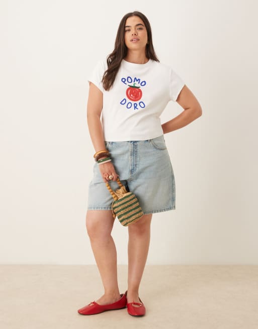 ASOS DESIGN Curve – Knapp geschnittenes T-Shirt in Weiß mit Tomaten-Print, 2 von 4
