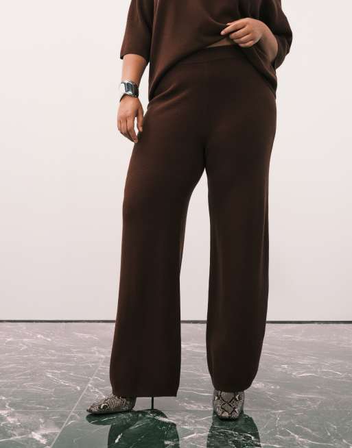 ASOS DESIGN Curve knitted compact trouser co-ord in chocolate, 4 of 5