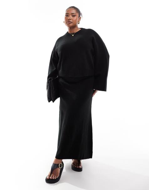 ASOS DESIGN Curve knitted crew neck boxy jumper with wide cuff & a line maxi skirt co-ord in black - view 1
