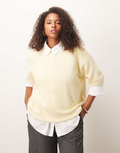 ASOS DESIGN Curve knitted crew neck fluffy t shirt jumper in buttermilk