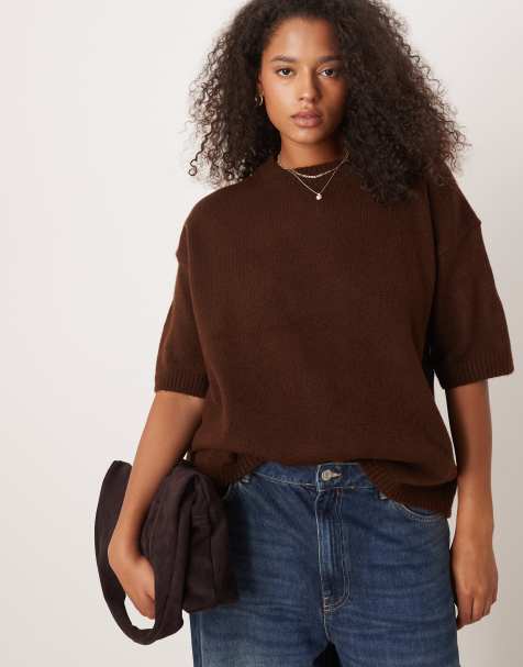 ASOS DESIGN Curve knitted crew neck fluffy t-shirt jumper in chocolate - view 1