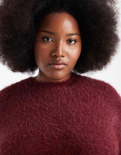 ASOS DESIGN Curve knitted oversized jumper in eyelash yarn in burgundy, 4 of 4