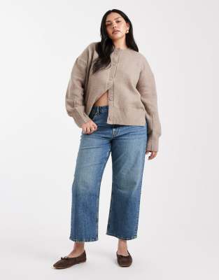 ASOS DESIGN Curve - Knöchellange, gerade geschnittene Jeans mit Comfort Stretch in Mittelblau